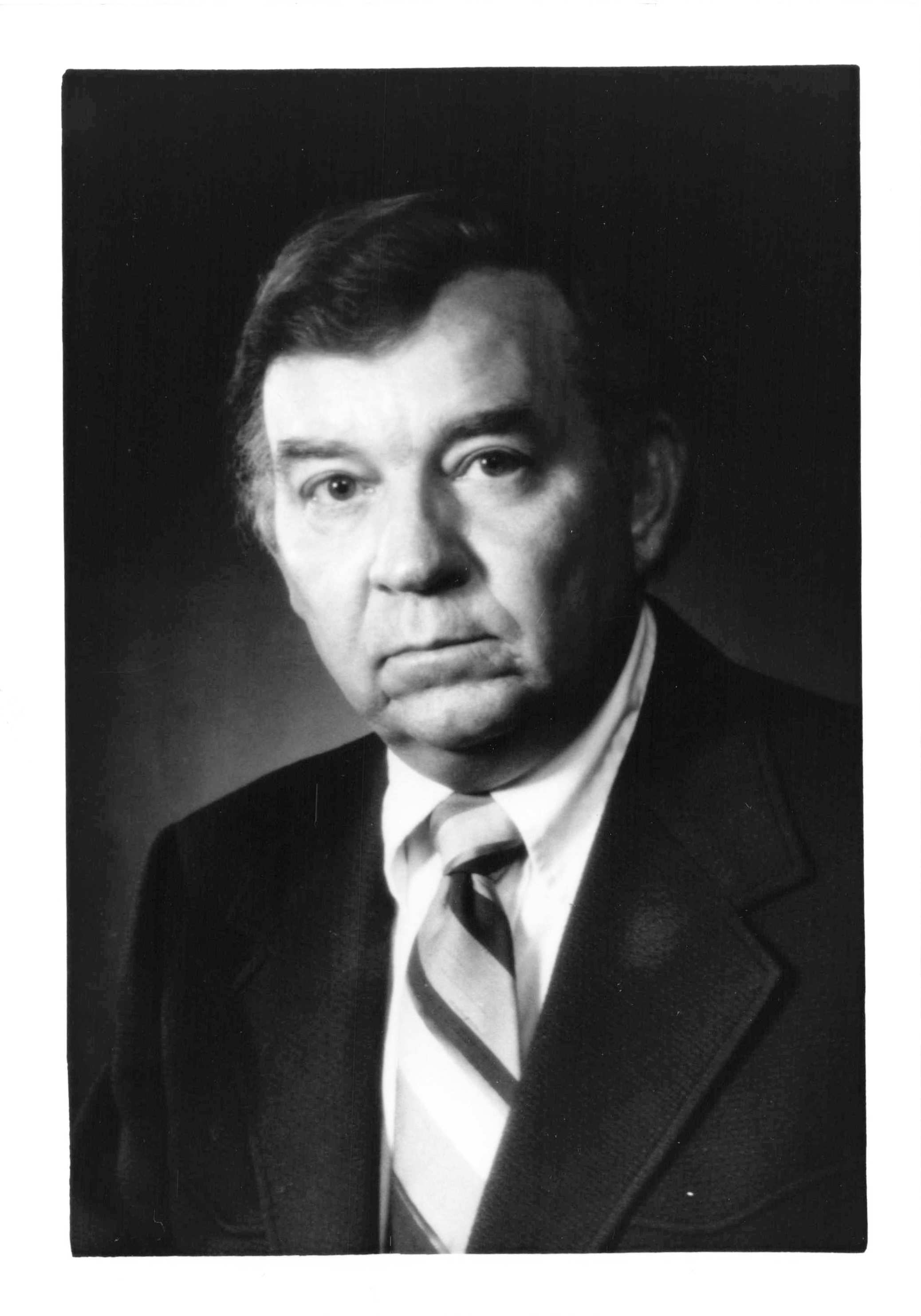 Photo of Gordon L. Gray